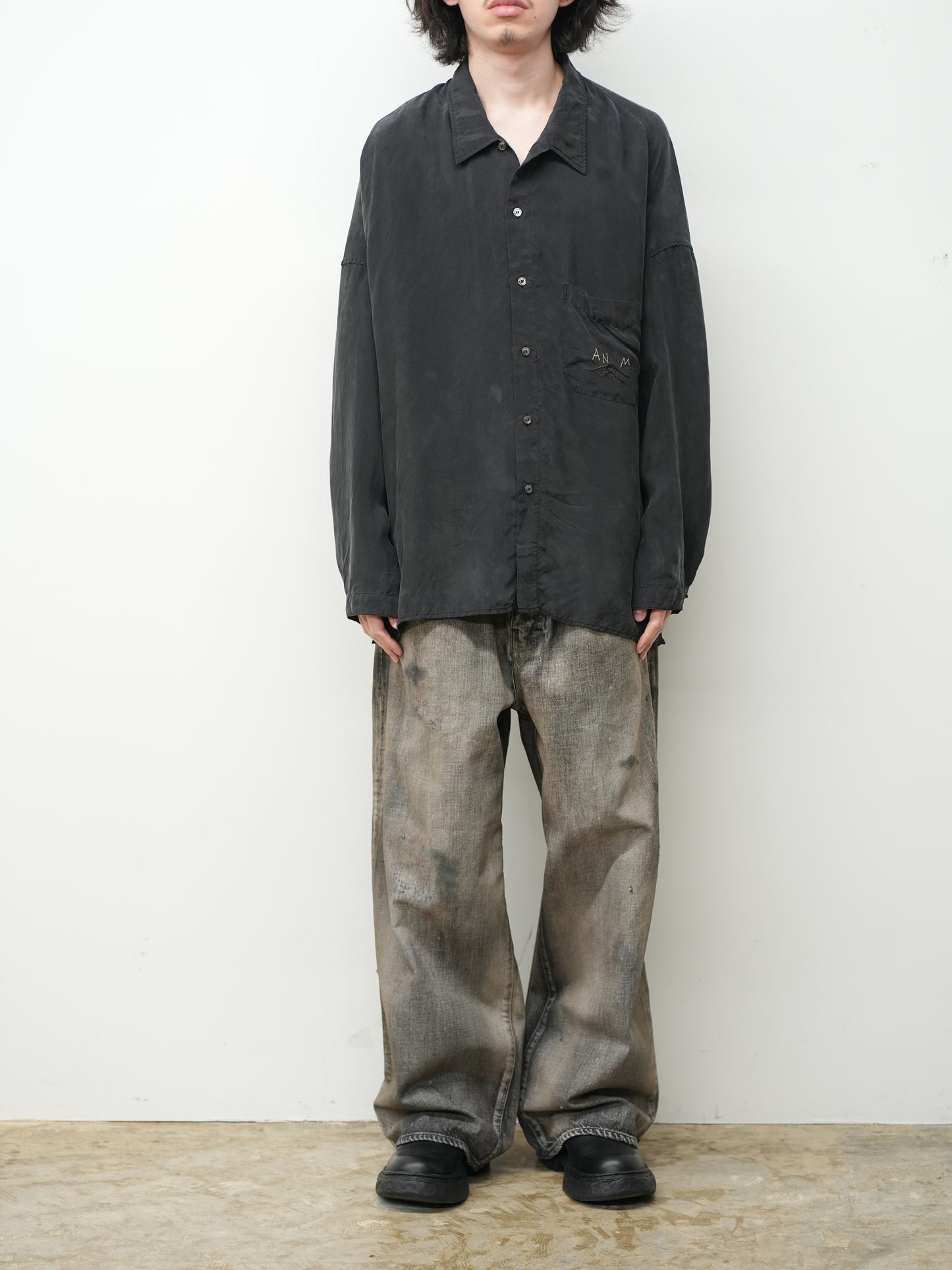 EMBROIDERED SOUVENIR SHIRT(BLACK)