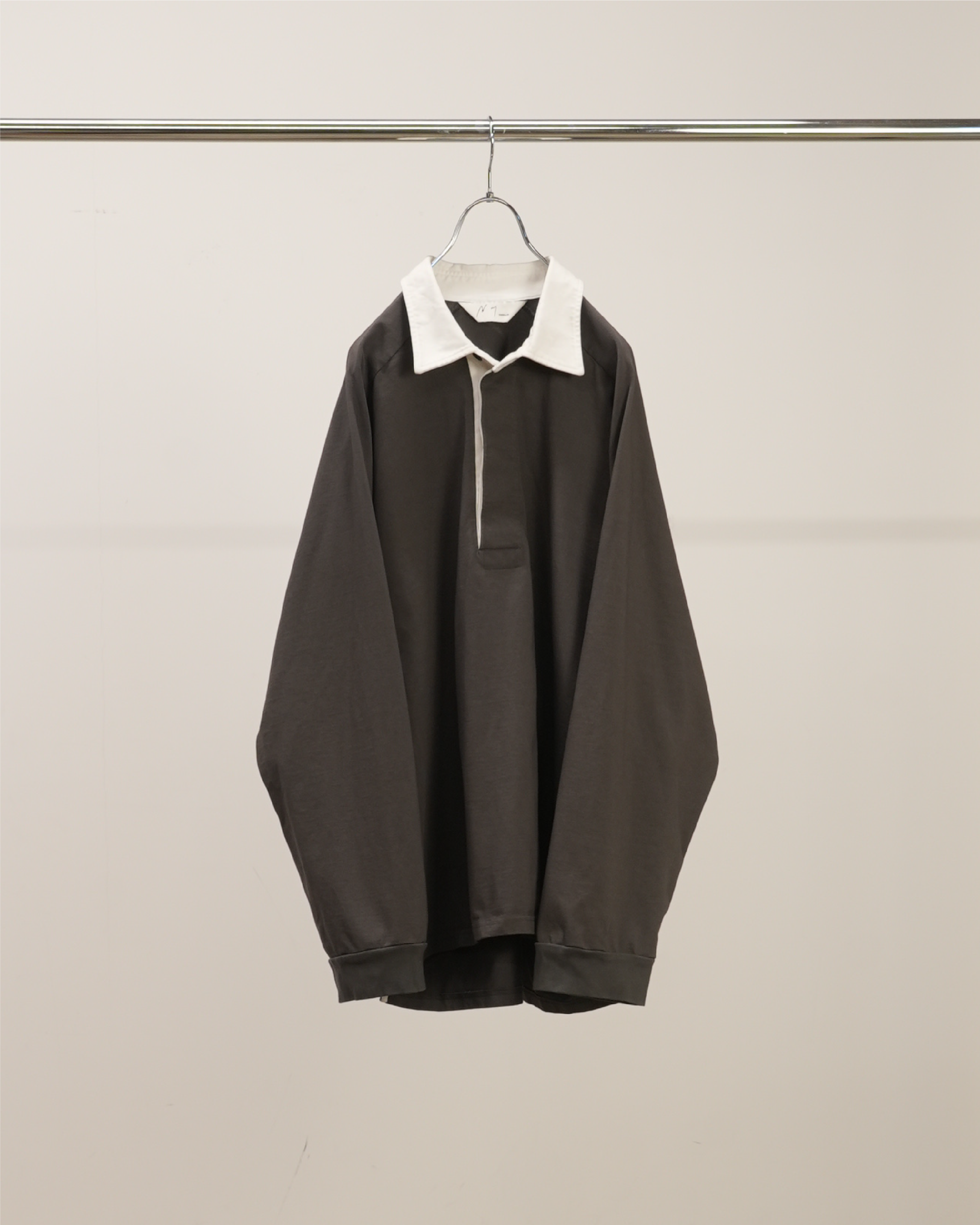 TWO-TONE RUGBY SHIRT(CHARCOAL) – ANCELLM