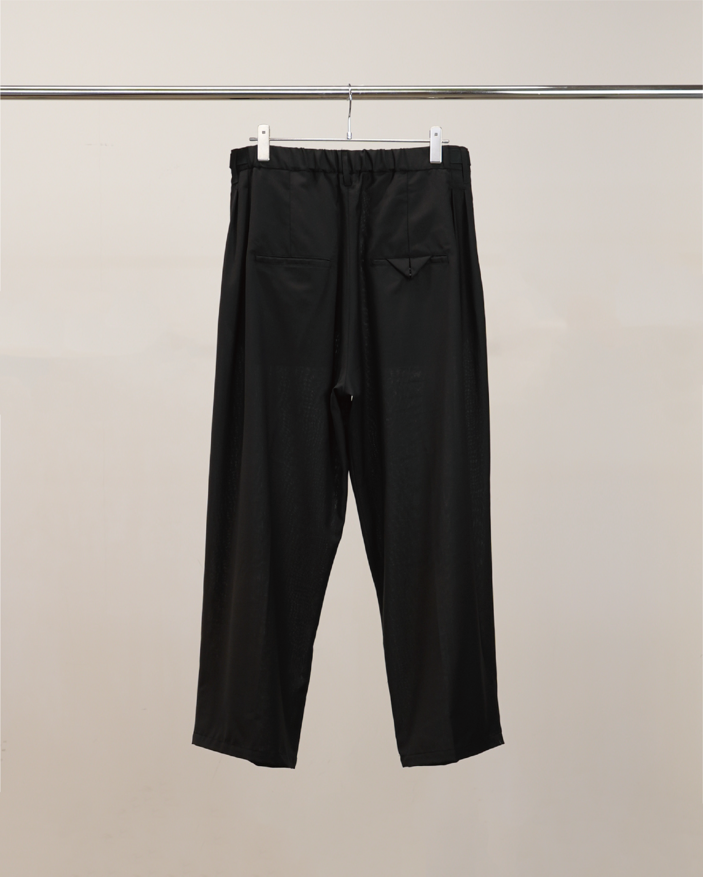 BELTED WOOL SLACKS(BLACK)