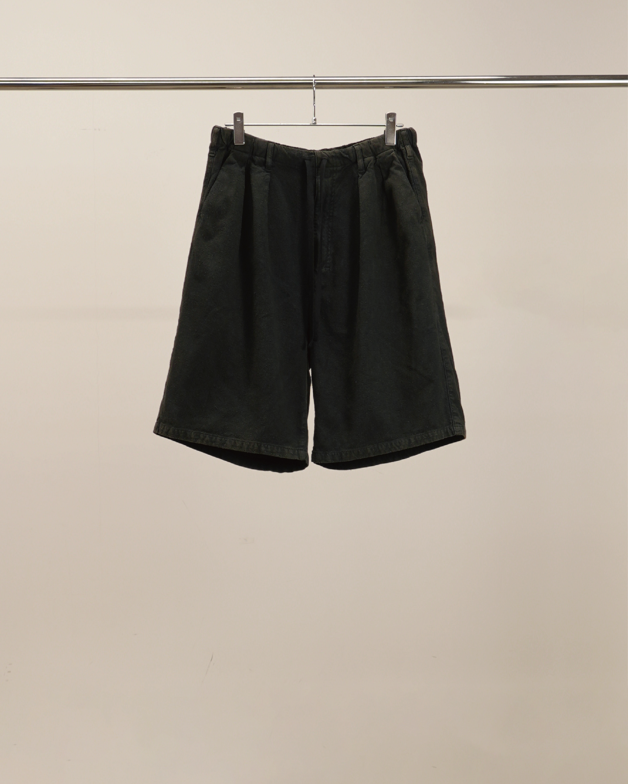 C/R DUCK SHORT PANTS(BLACK) – ANCELLM