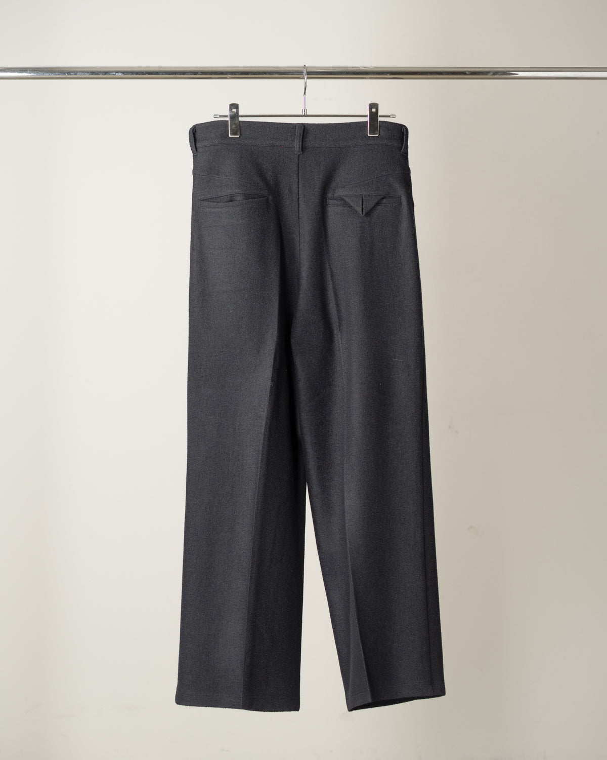 WOOL CUT WIDE TUCK SLACKS(NAVY)
