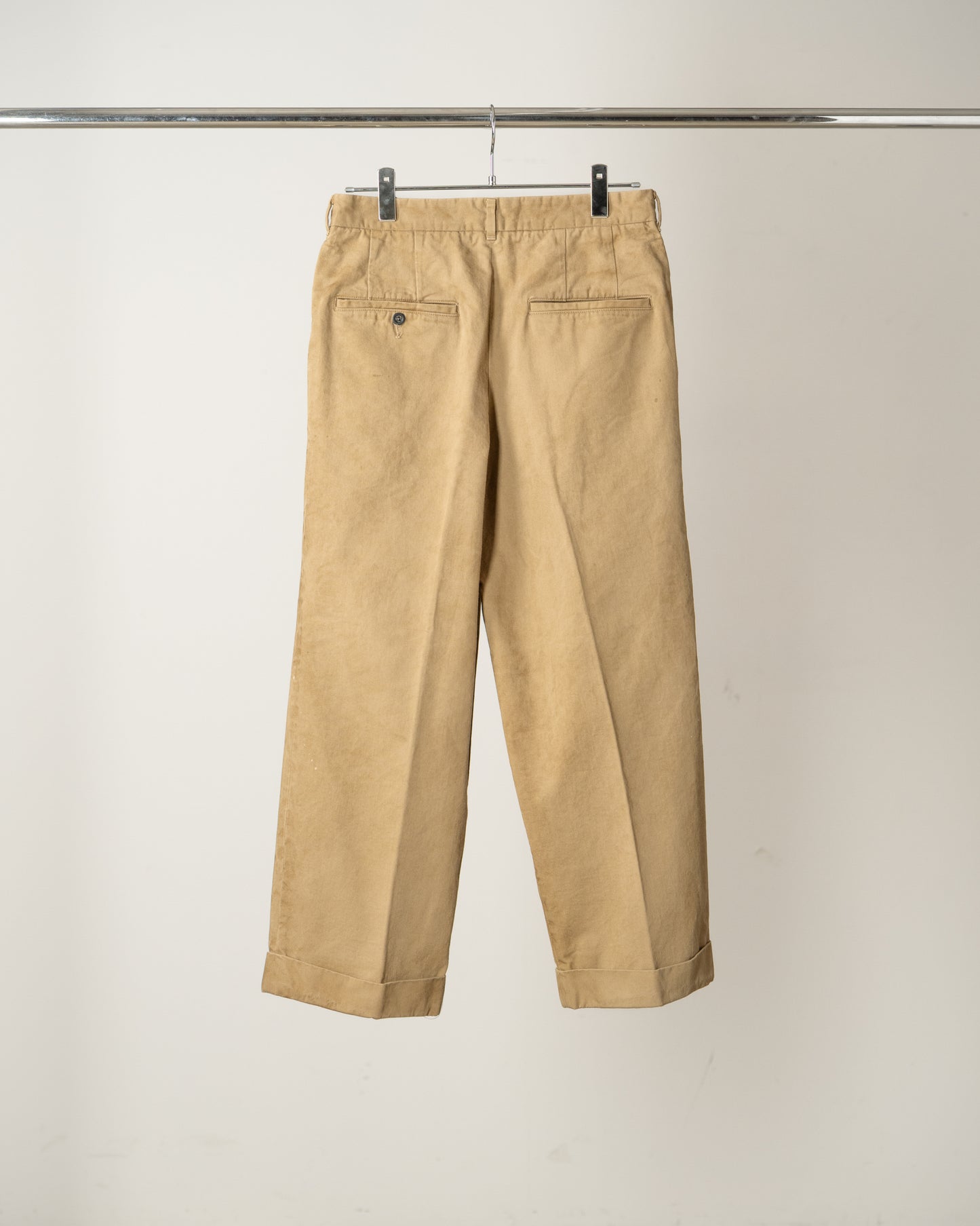 DOUBLE-CUFF CHINO PANTS(BEIGE)