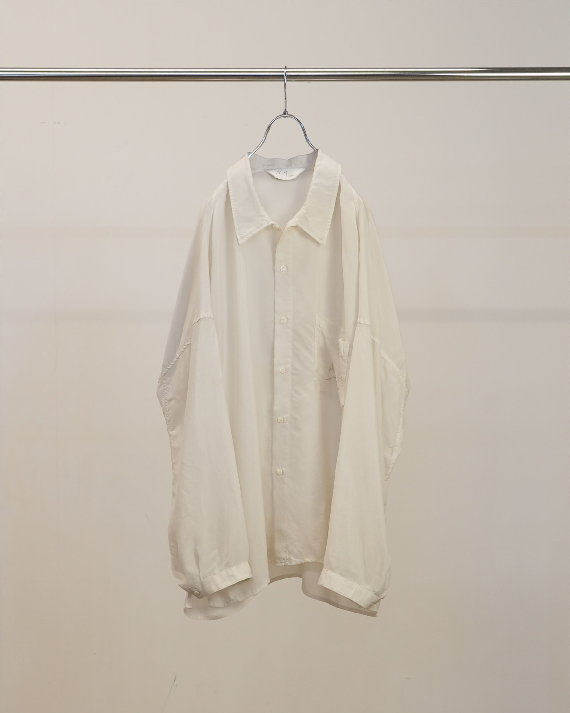 EMBROIDERED SOUVENIR SHIRT(WHITE) – ANCELLM