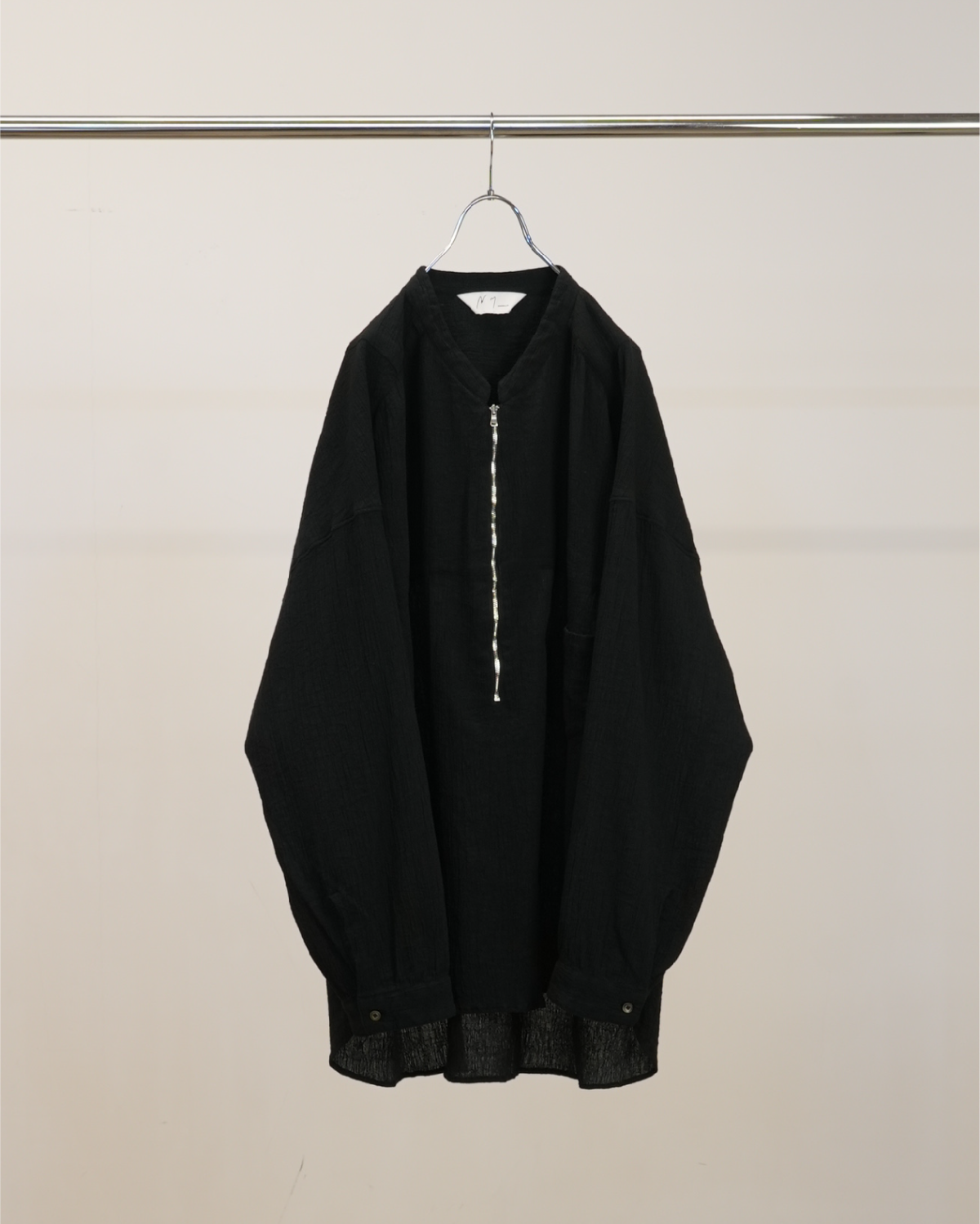 CREPE HALF ZIP SHIRT(BLACK) – ANCELLM