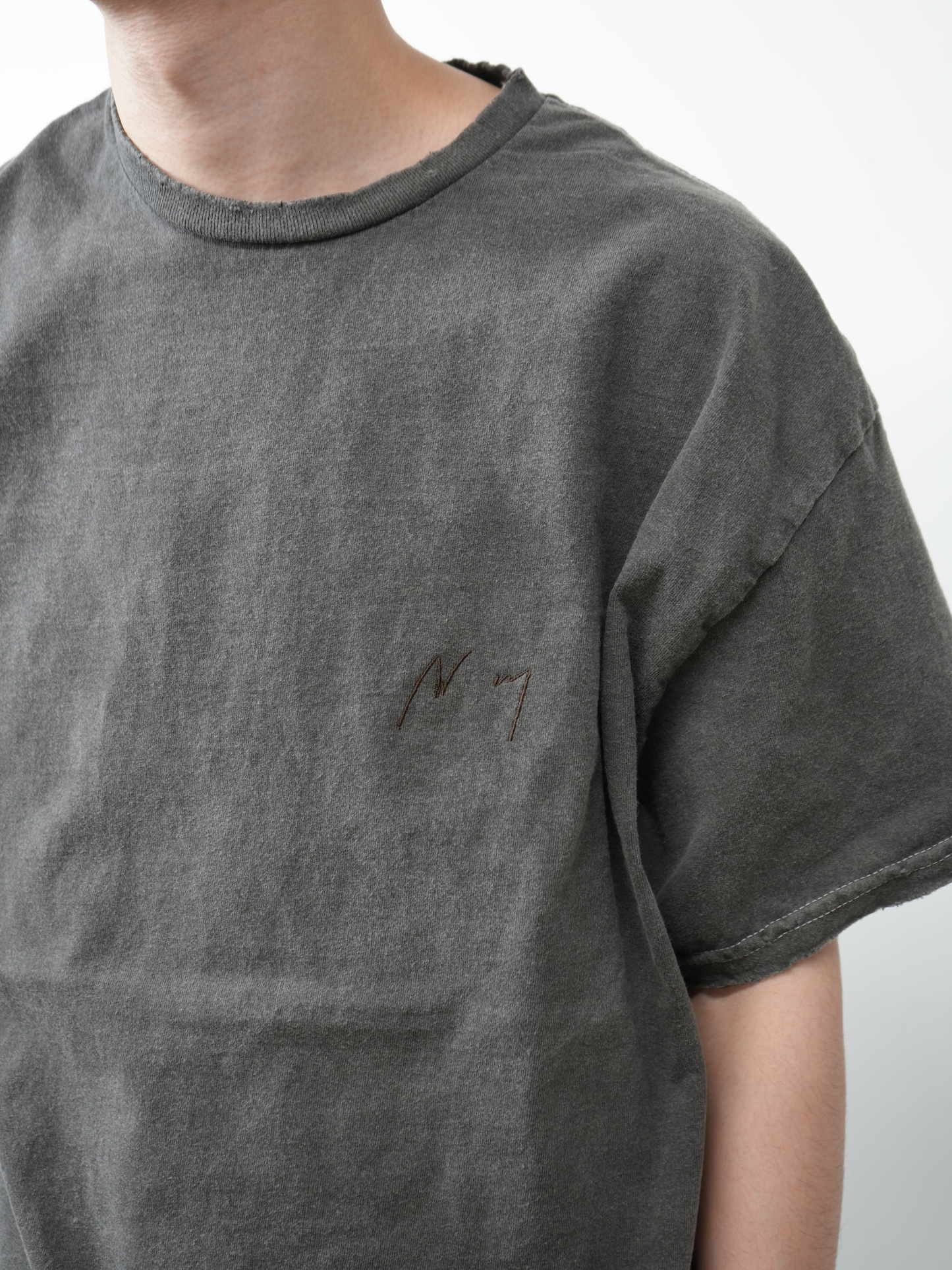 EMBROIDERY DYED T-SHIRT(BLACK)