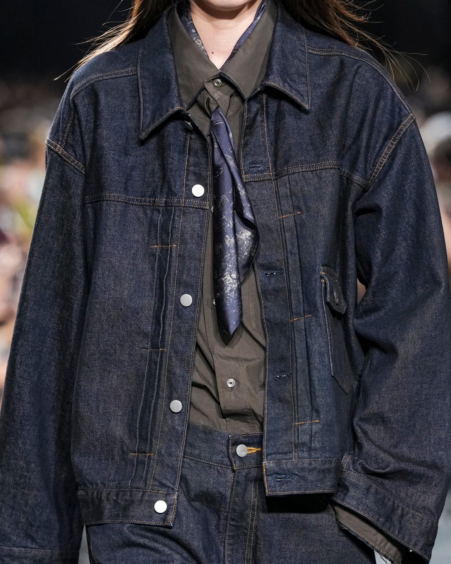 HAND-DRAWN SILK SCARF(NAVY)