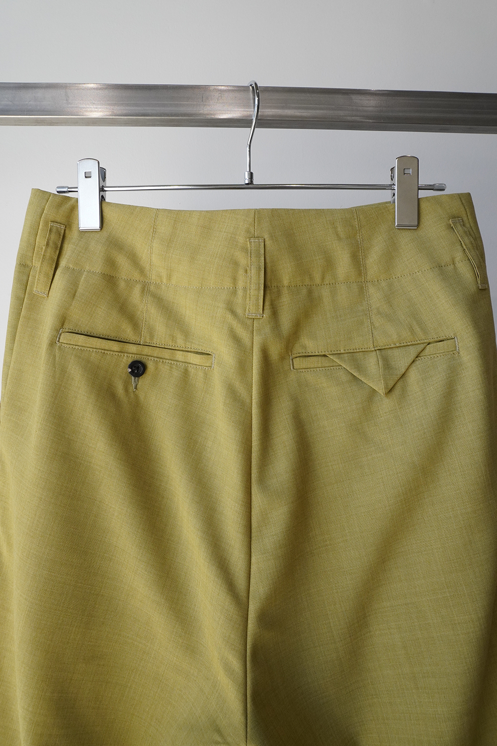 T/W TUCK SLACKS(H.PISTACHIO)