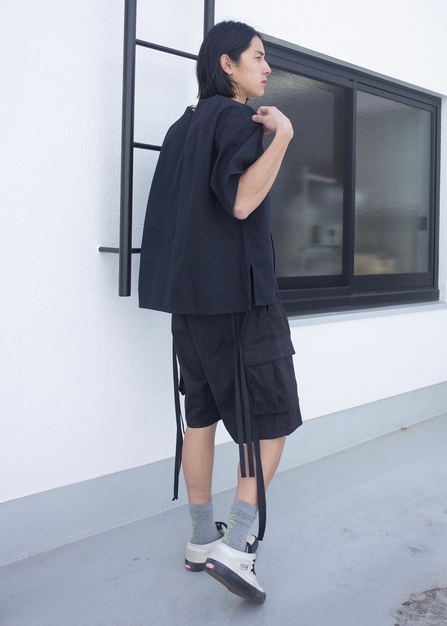 FAKE SUEDE CARGO SHORTS(BLACK)