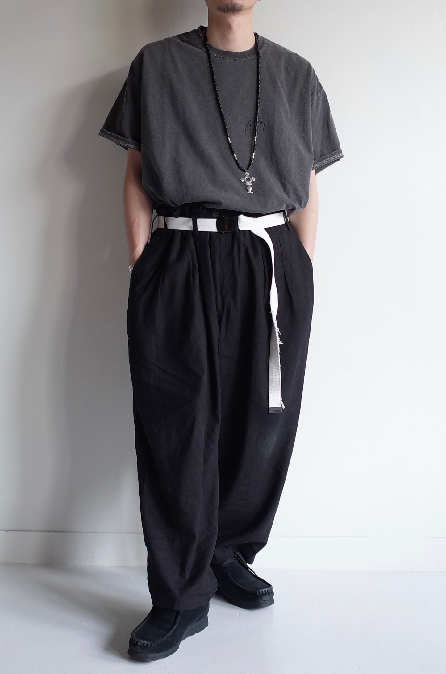 EMBROIDERY T-SHIRT EX (CHARCOAL)