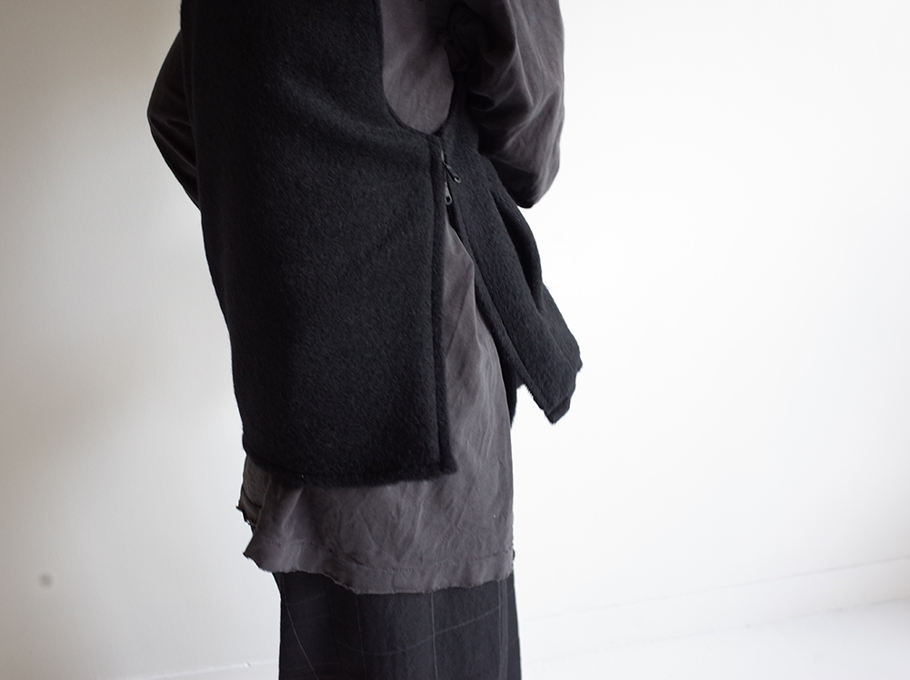 SHAGGY OVER VEST(BLACK)