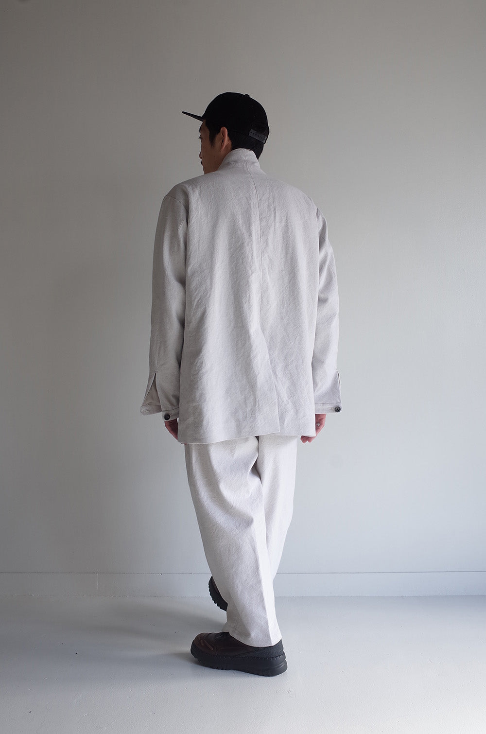 BELTED L/C TUCK WIDE PANTS