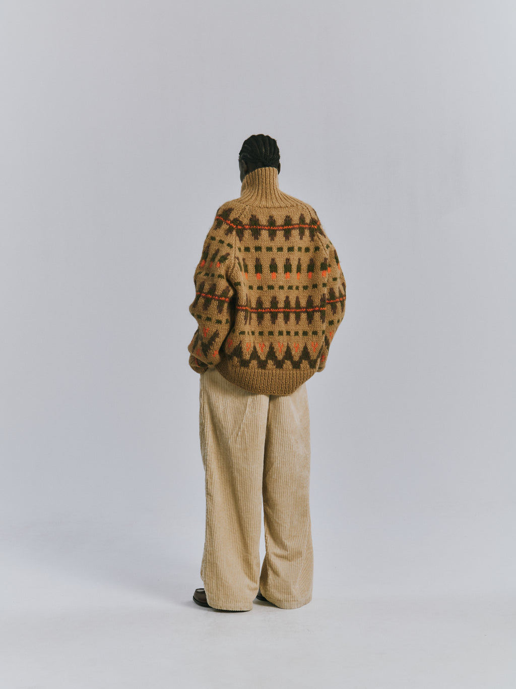 HANDCRAFTED FAIRISLE TURTLENECK KNIT SWEATER(BEIGE)