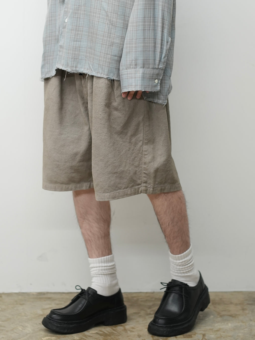 C/R DUCK SHORT PANTS(GREIGE)