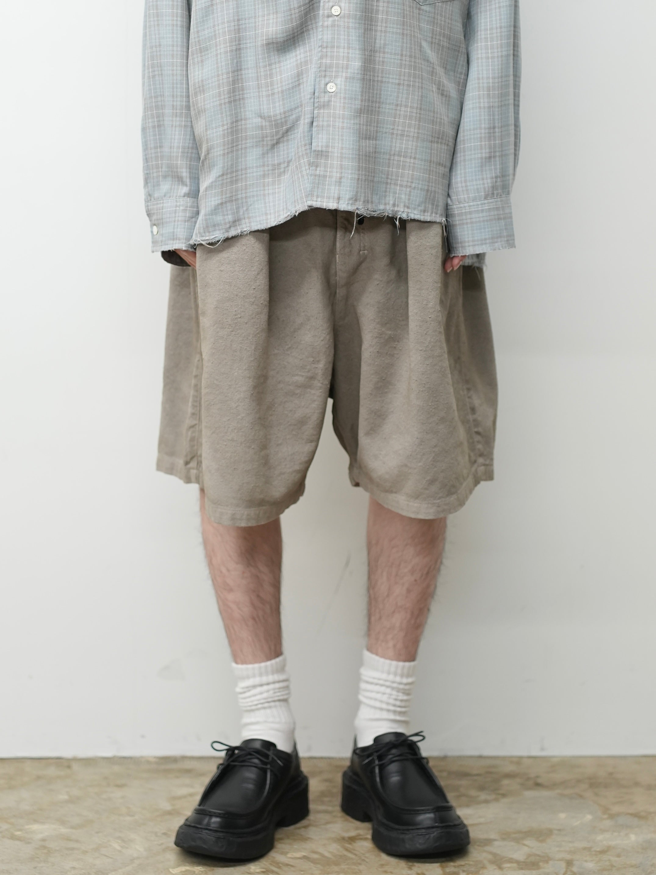 完売品　アンセルム　C/R DUCK SHORT PANTS GREIGE 1 ANCELLM アンセルム - C/R DUCK SHORT PANTS, greige – coelacanth