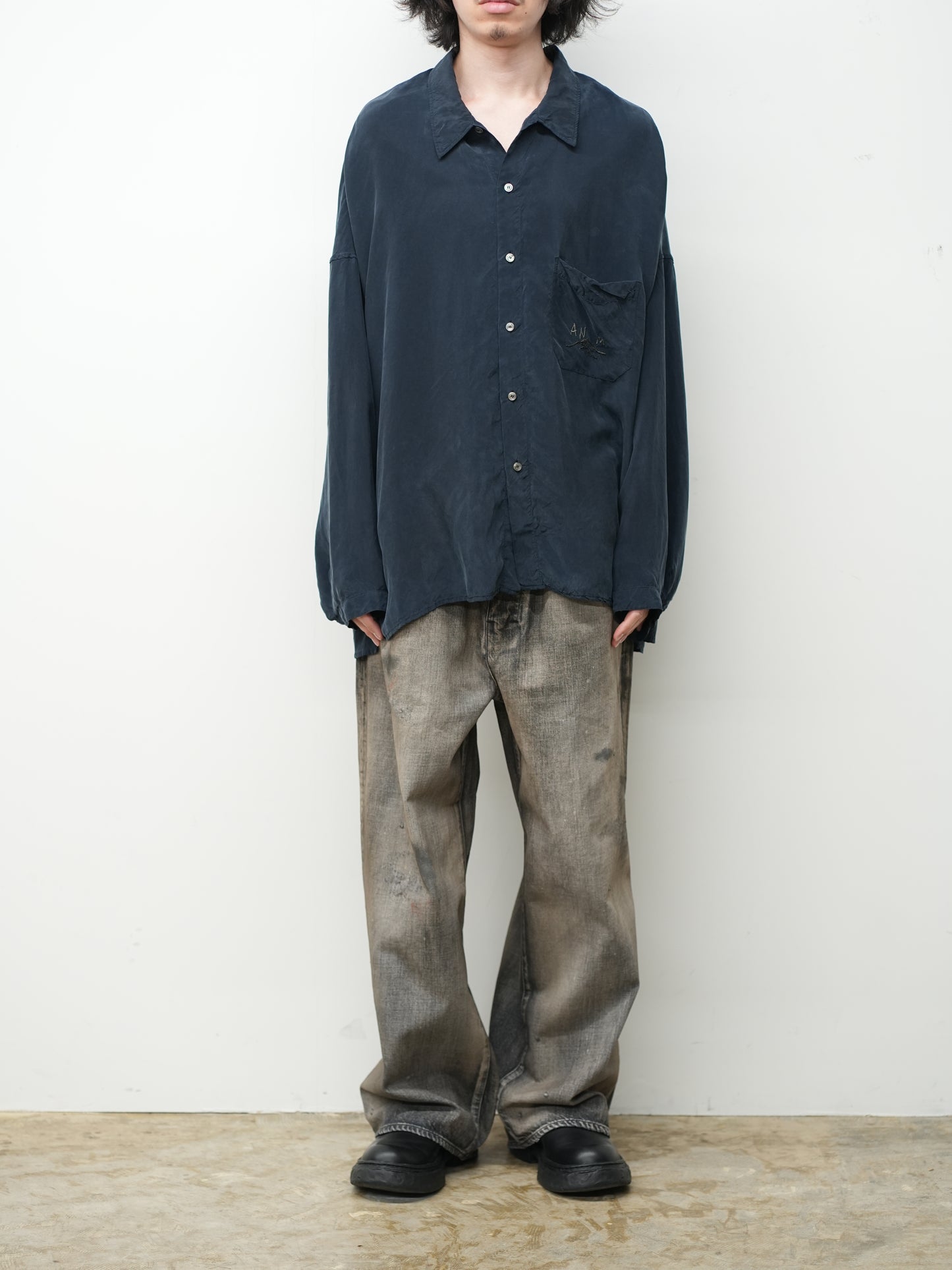 EMBROIDERED SOUVENIR SHIRT(NAVY)