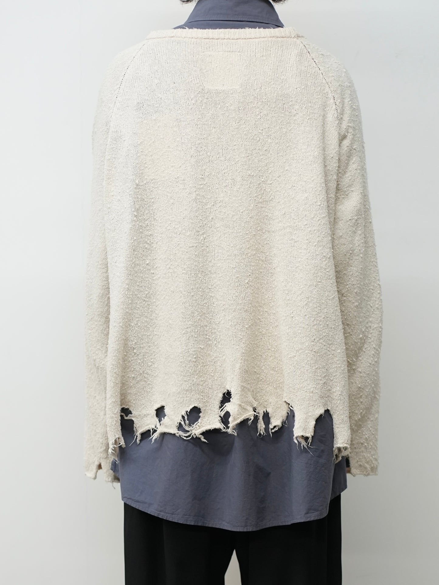 DAMAGE SILK UVNECK KNIT(OFF)