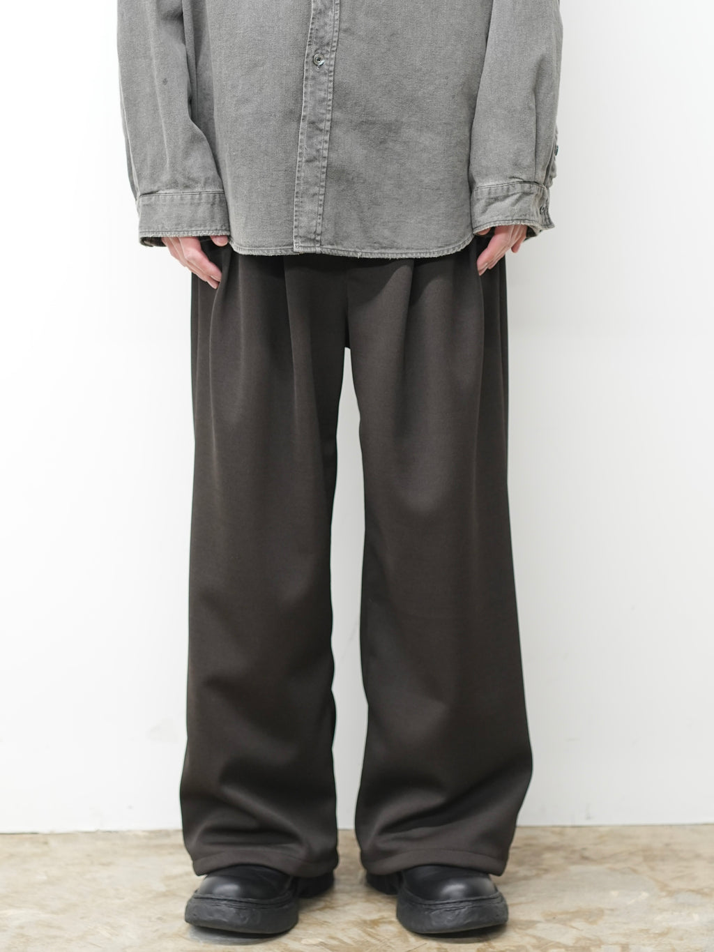 TRACK WIDE PANTS(BROWN)