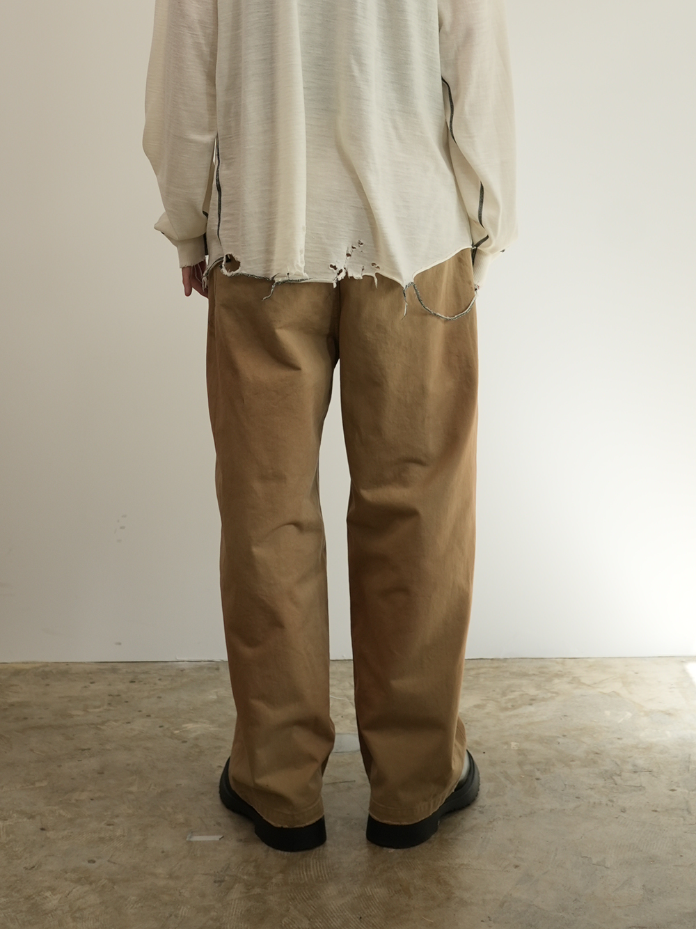 PAINT CHINO TROUSERS(BEIGE)