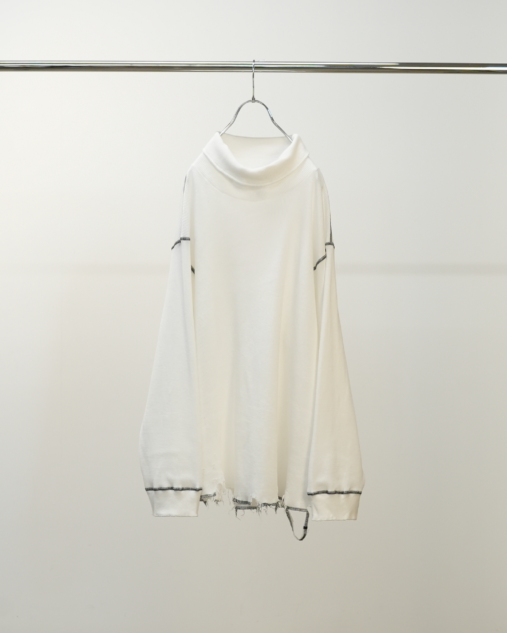 DAMAGE WAFFLE HI-NECK LS T-SHIRT(WHITE)