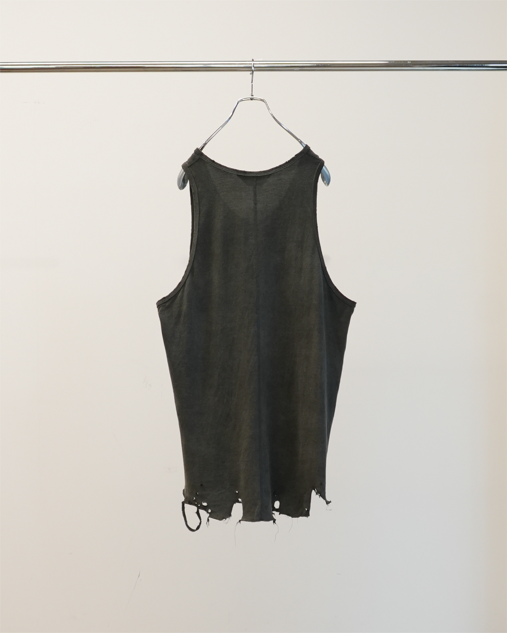 DAMAGE TANK TOP(BLACK) – ANCELLM DAMAGE TANK TOP(BLACK) – ANCELLM