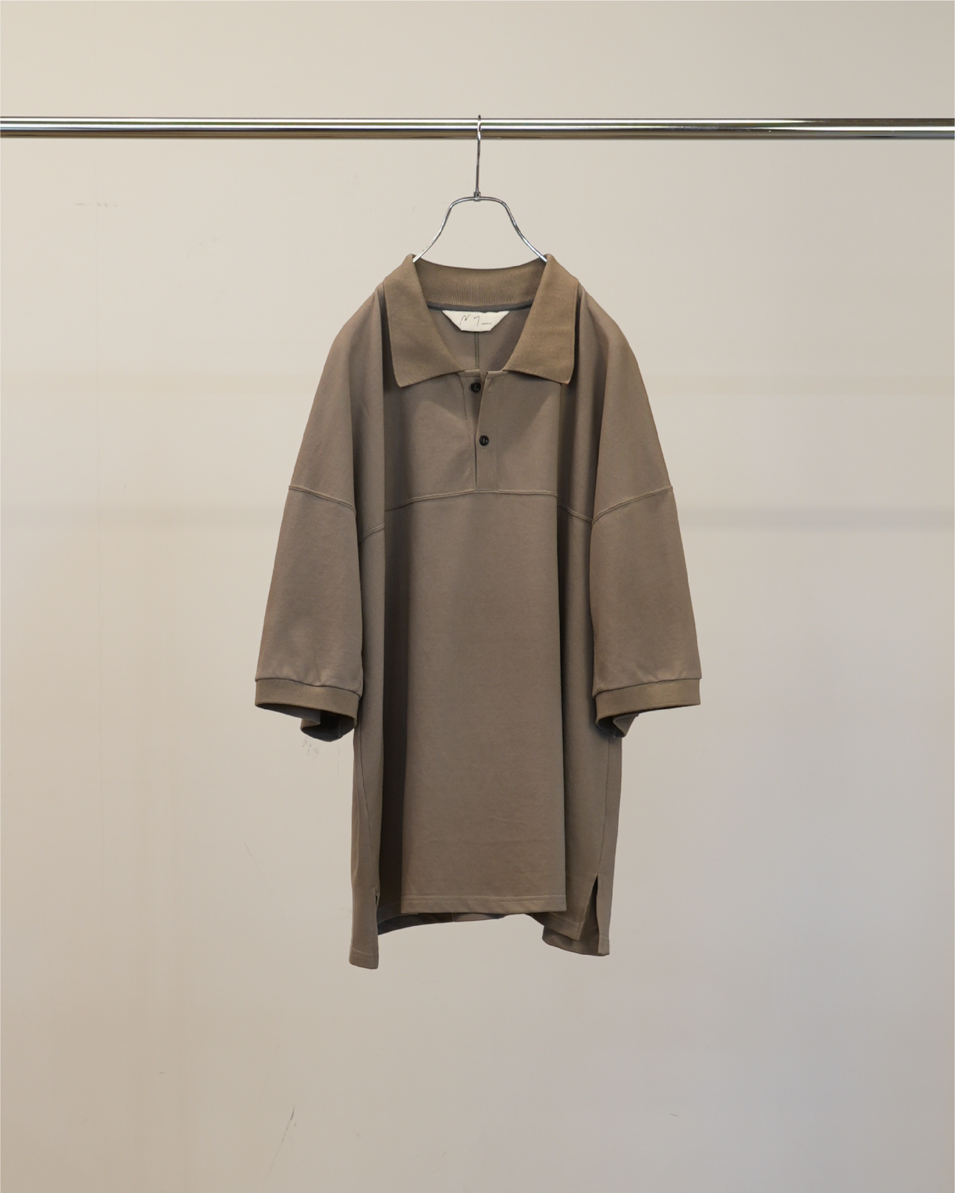 FOOTBALL S/S POLO(GREIGE) – ANCELLM