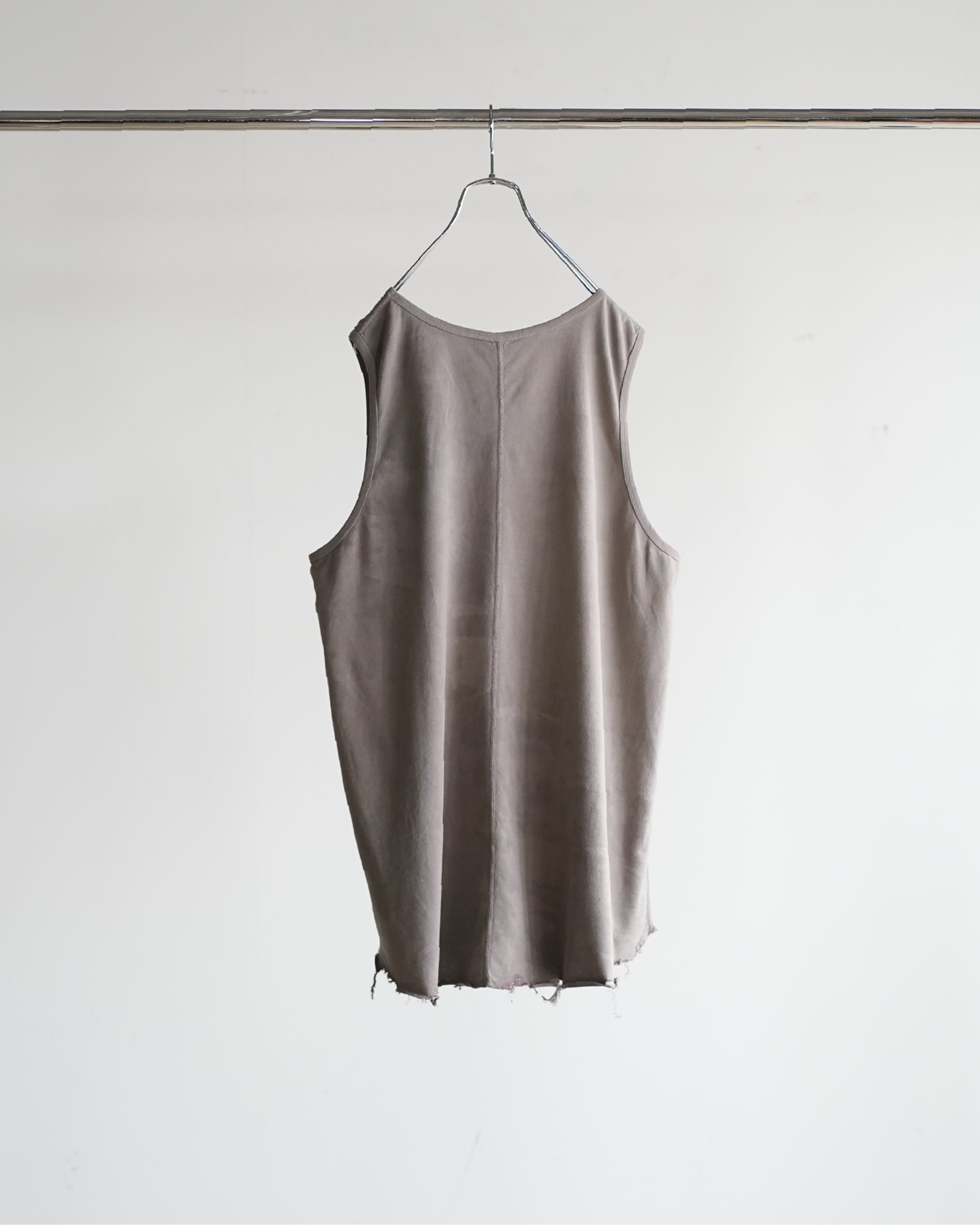 UNEVENNESS TANK TOP(GREIGE) – ANCELLM