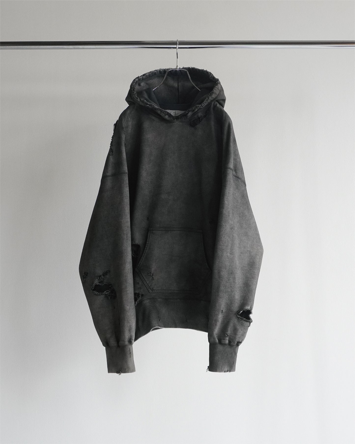 AGING CRASH HOODIE