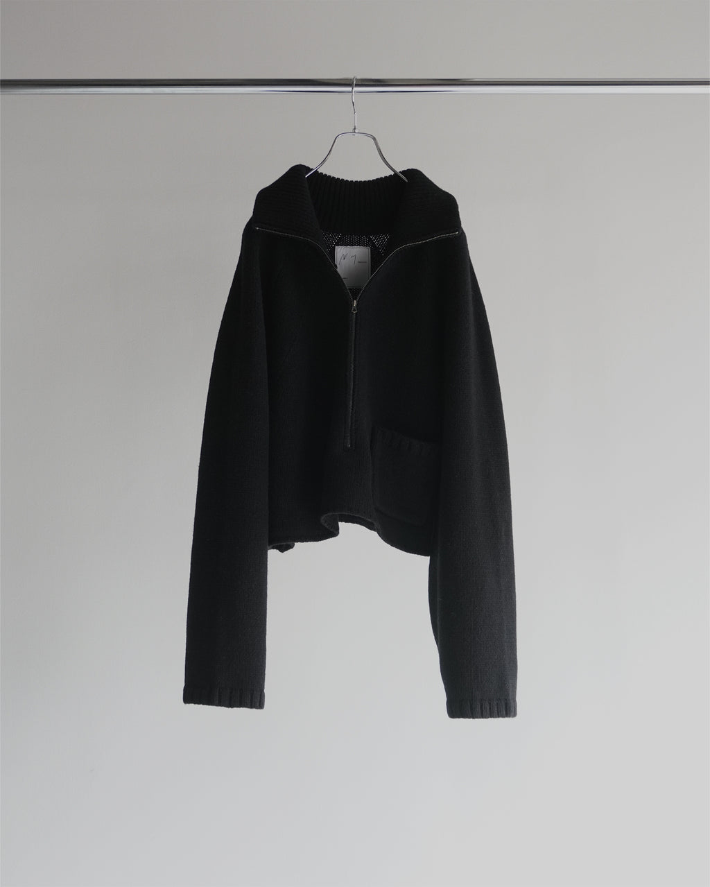 SHORT LENGTH HALFZIP KNIT(BLACK)