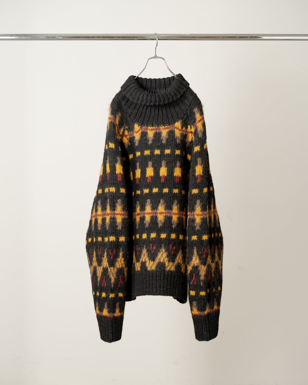 HANDCRAFTED FAIRISLE TURTLENECK KNIT SWEATER(BLACK)