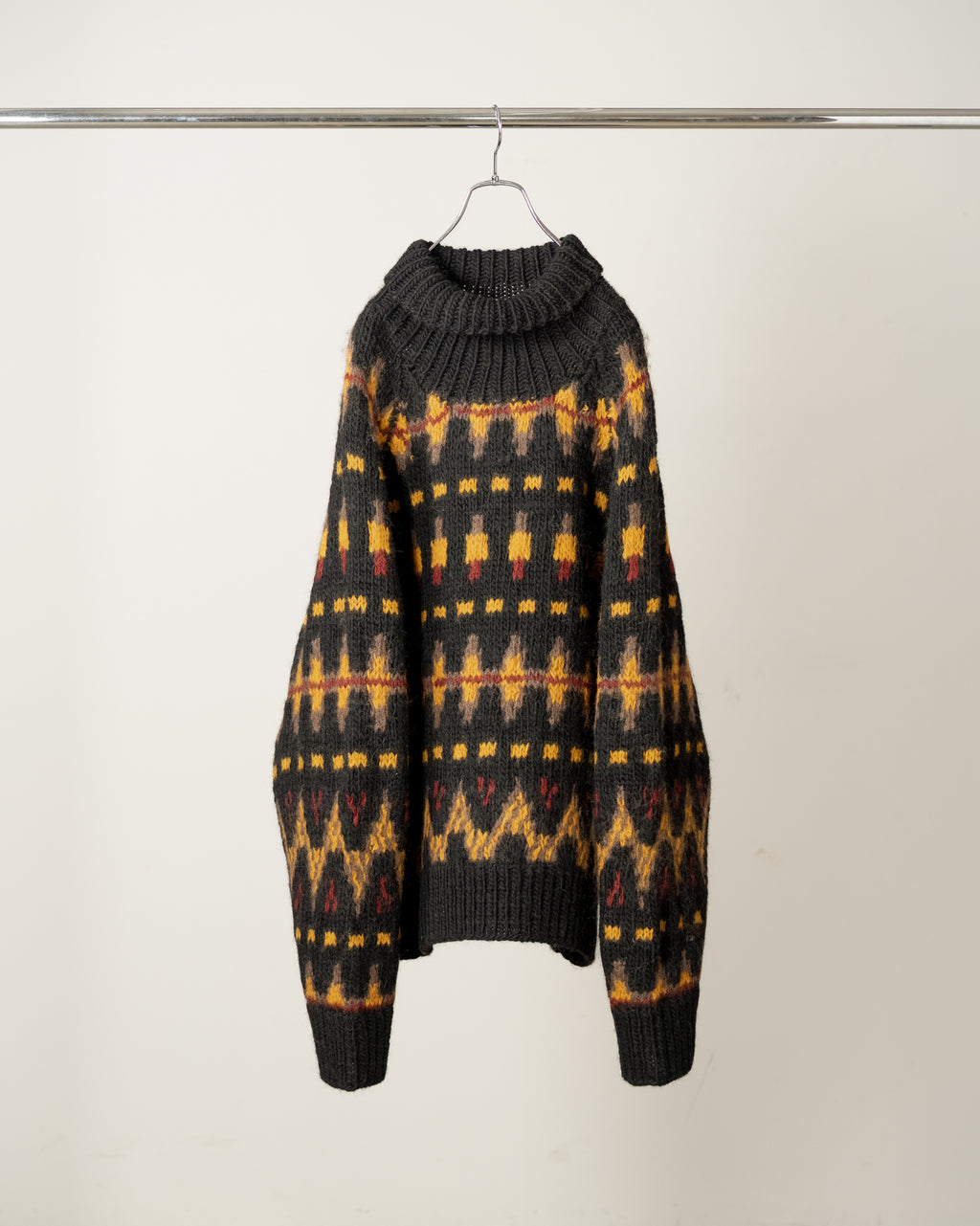 HANDCRAFTED FAIRISLE TURTLENECK KNIT SWEATER(BLACK)