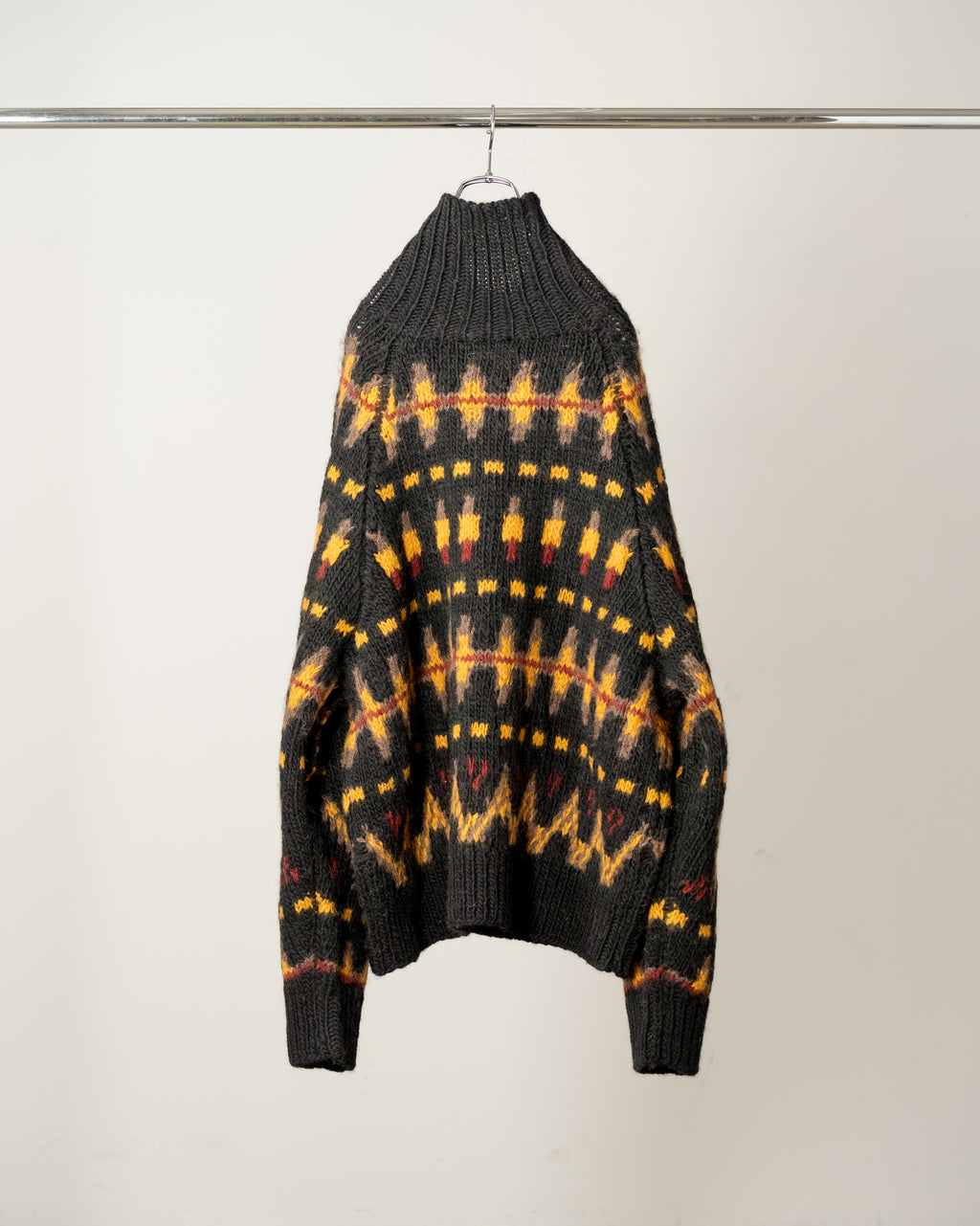 HANDCRAFTED FAIRISLE TURTLENECK KNIT SWEATER(BLACK)