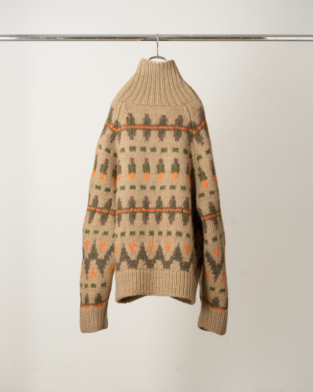 HANDCRAFTED FAIRISLE TURTLENECK KNIT SWEATER(BEIGE)