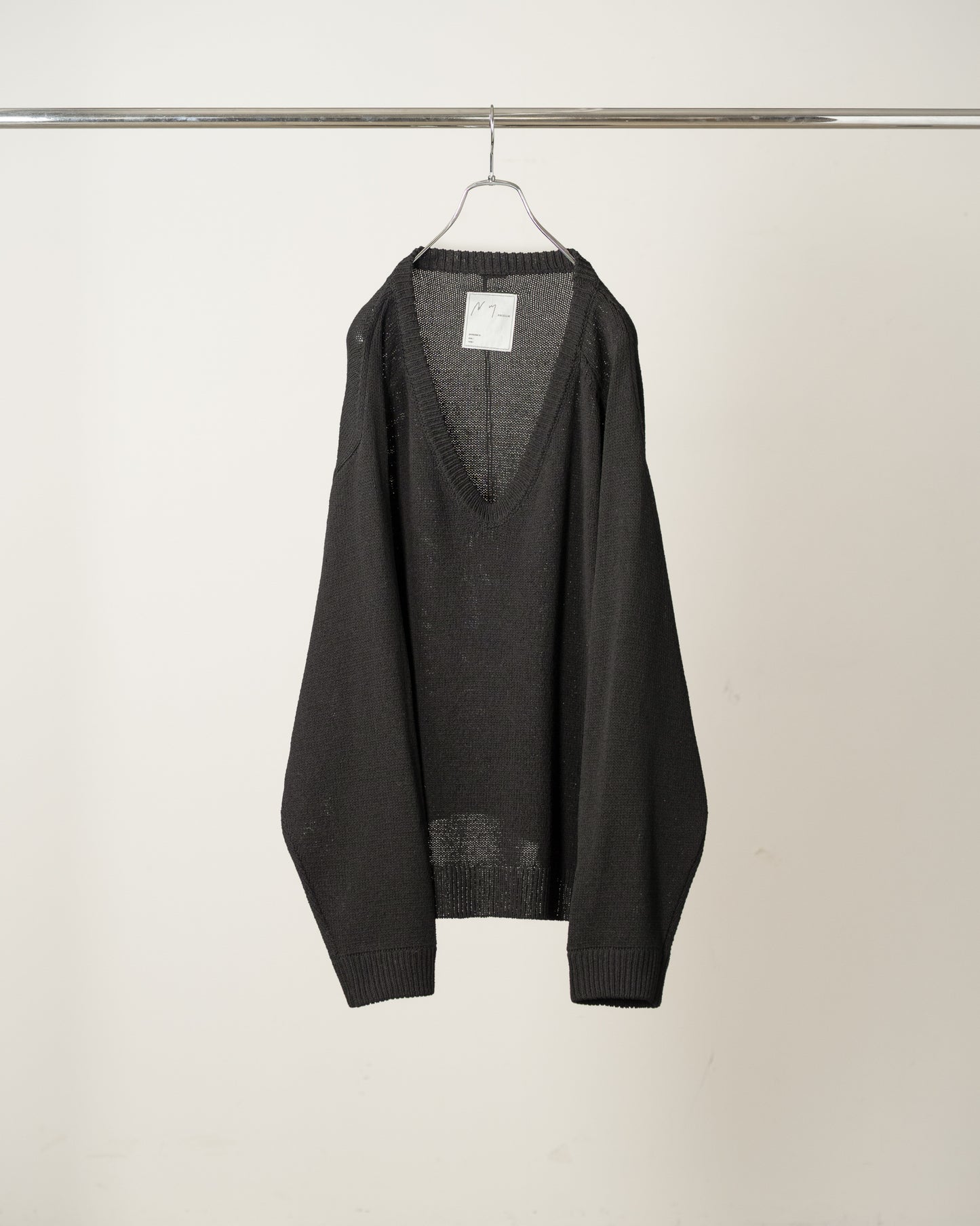 UV NECK KNIT(BLACK)