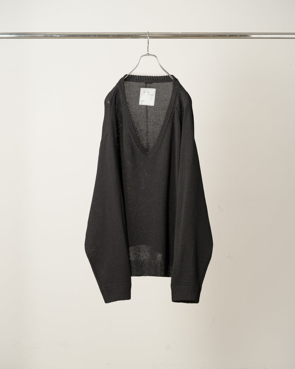 UV NECK KNIT(BLACK)