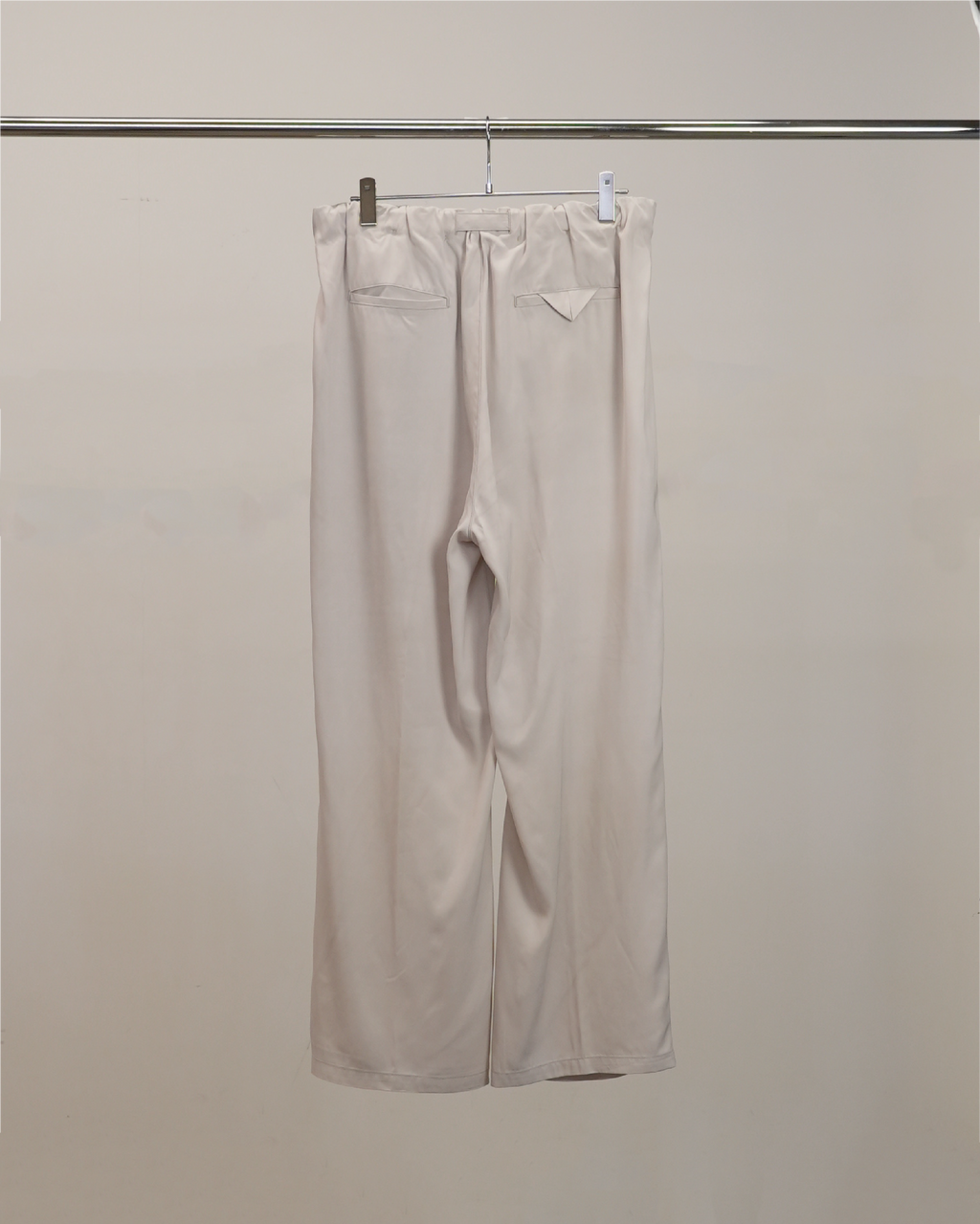 VISCOSE BELT-LESS TROUSERS(OFF) – ANCELLM VISCOSE BELT-LESS TROUSERS(OFF) – ANCELLM