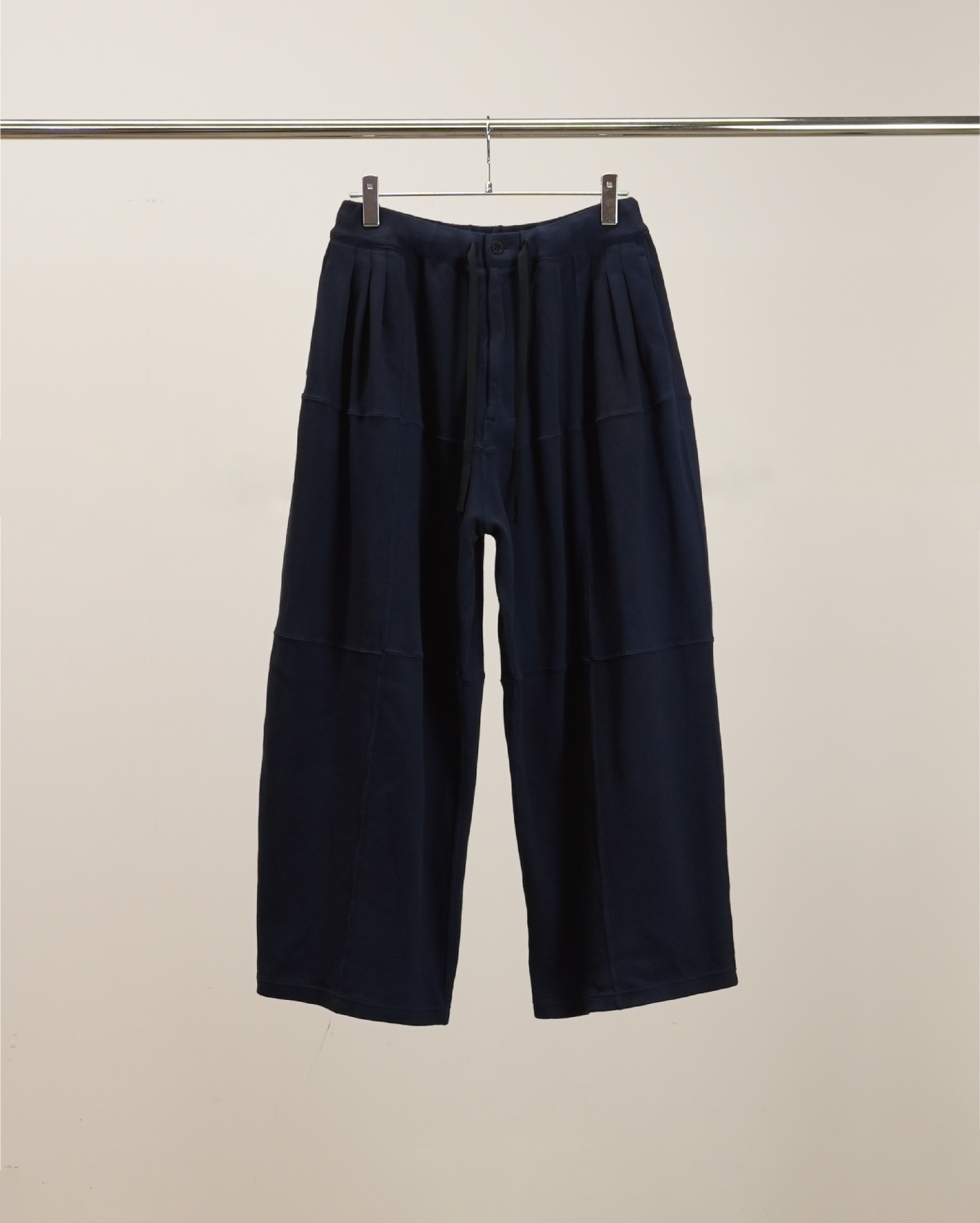 SMOOTH PANEL WIDE SLACKS(NAVY)