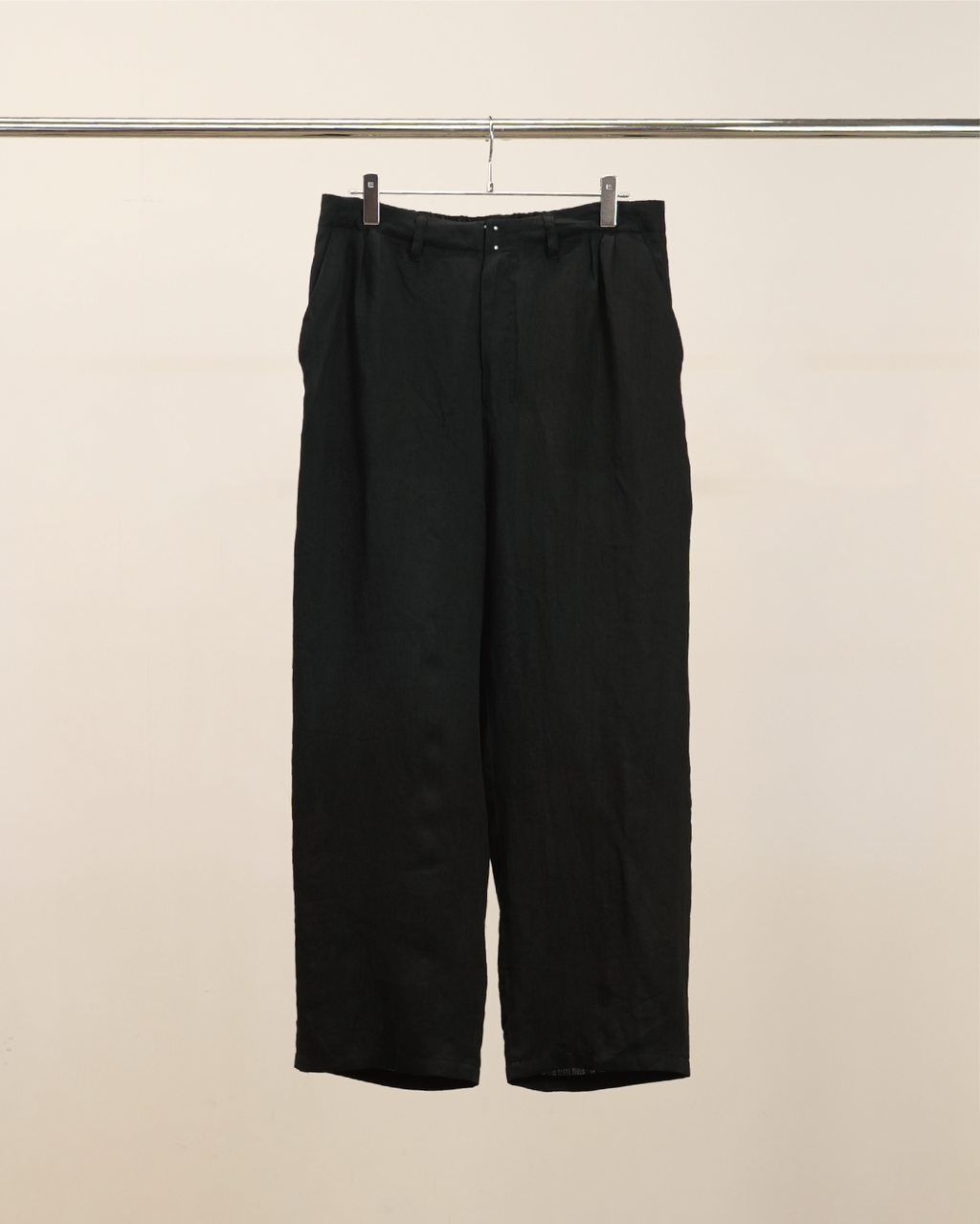 100/S LINEN TUCK SLACKS(BLACK)