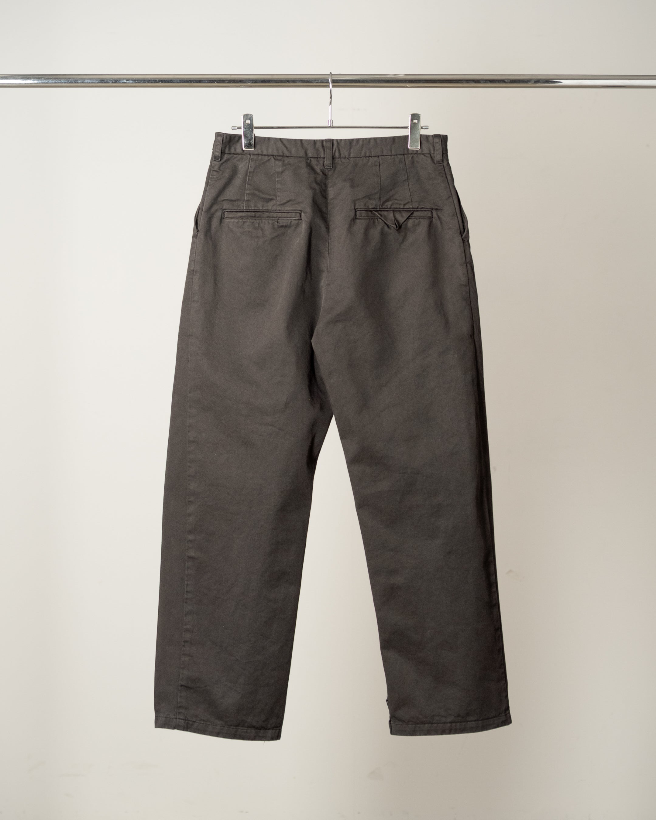 CHINO SLACKS(BLACK) – ANCELLM