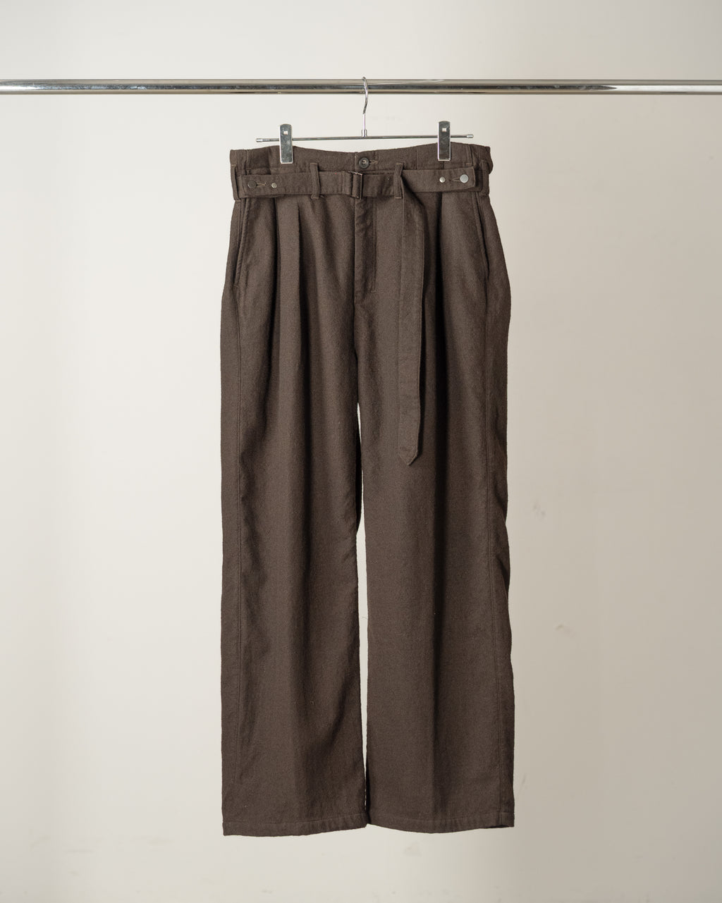 WOOL BELTED WIDE SLACKS(BROWN)
