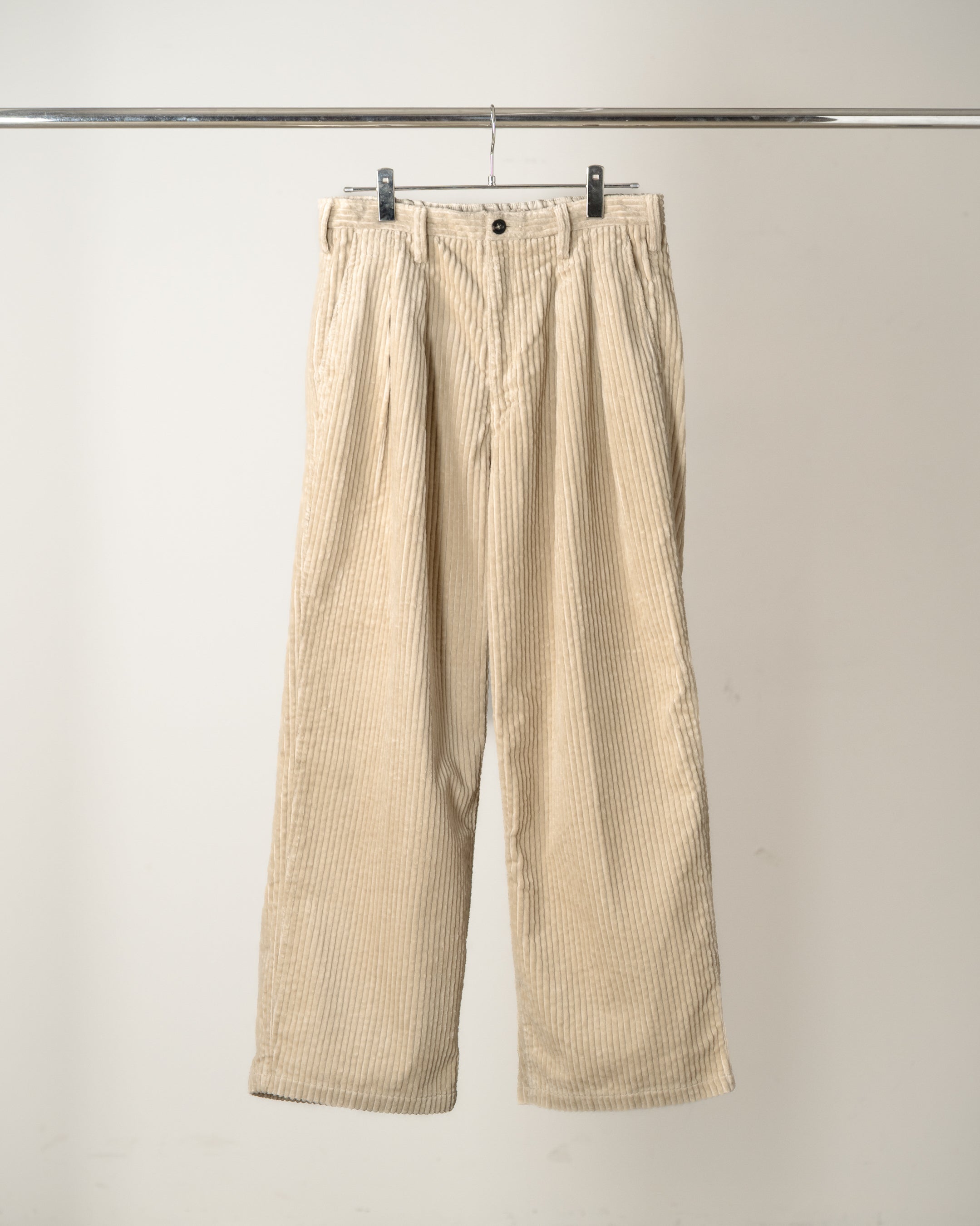 CORDUROY WIDE SLACKS(IVORY) – ANCELLM