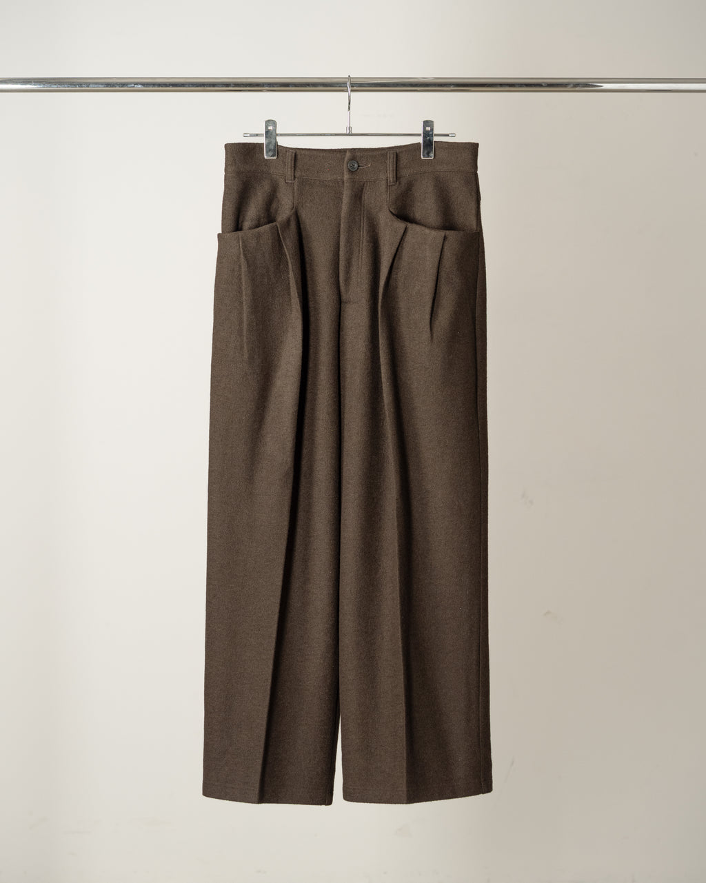 WOOL CUT WIDE TUCK SLACKS(D.BROWN)