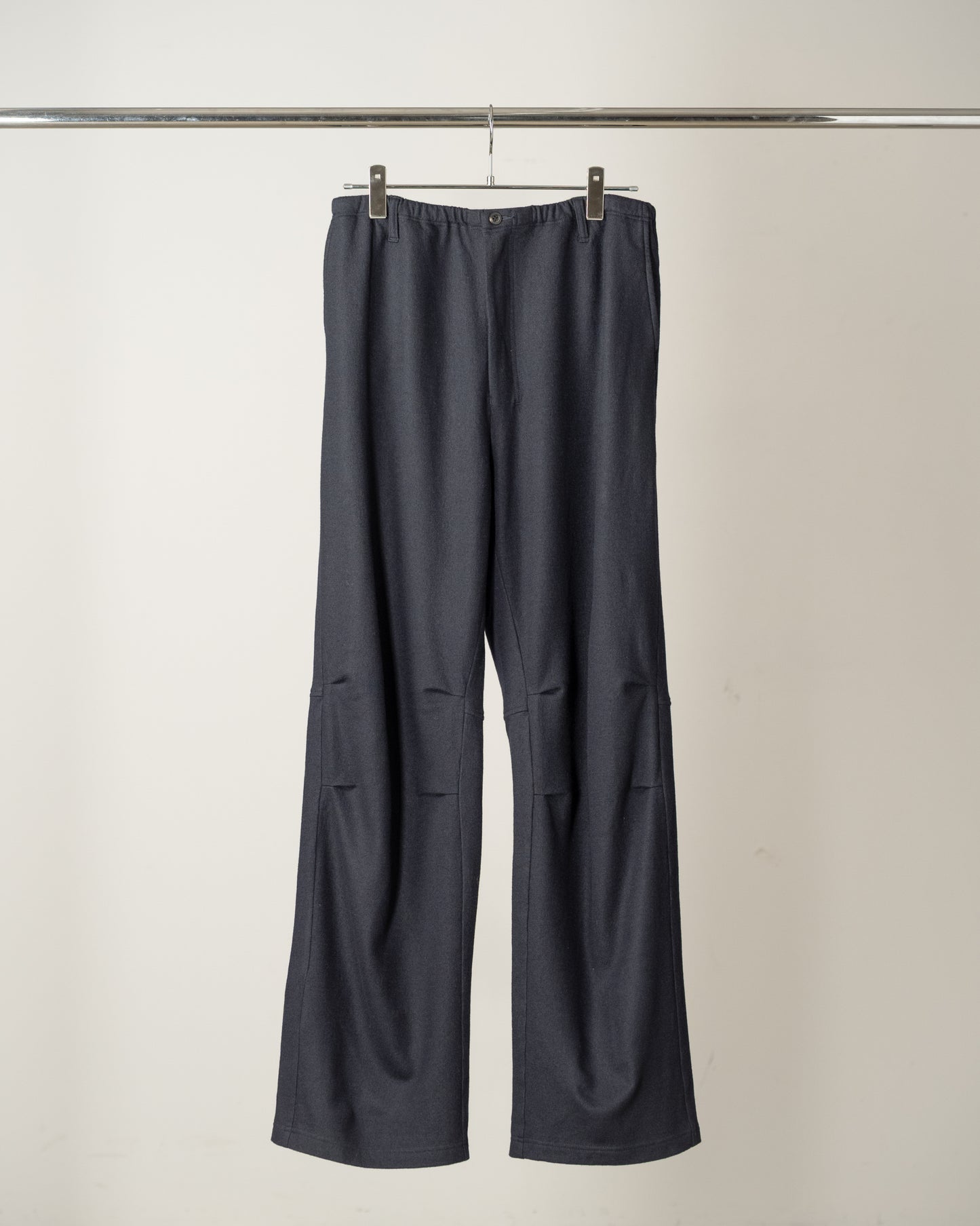 WOOL CUT KNEE TUCK SLACKS(NAVY)