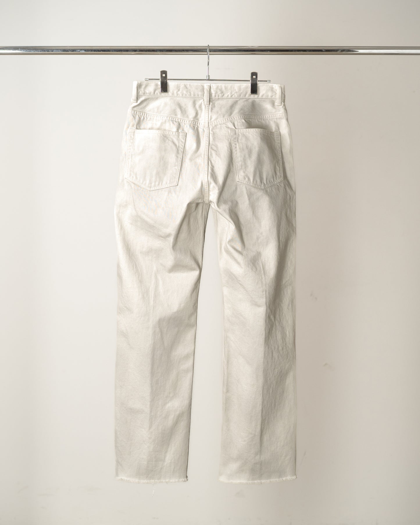 CUT-OFF LENGTH DENIM PANTS(WHITE)