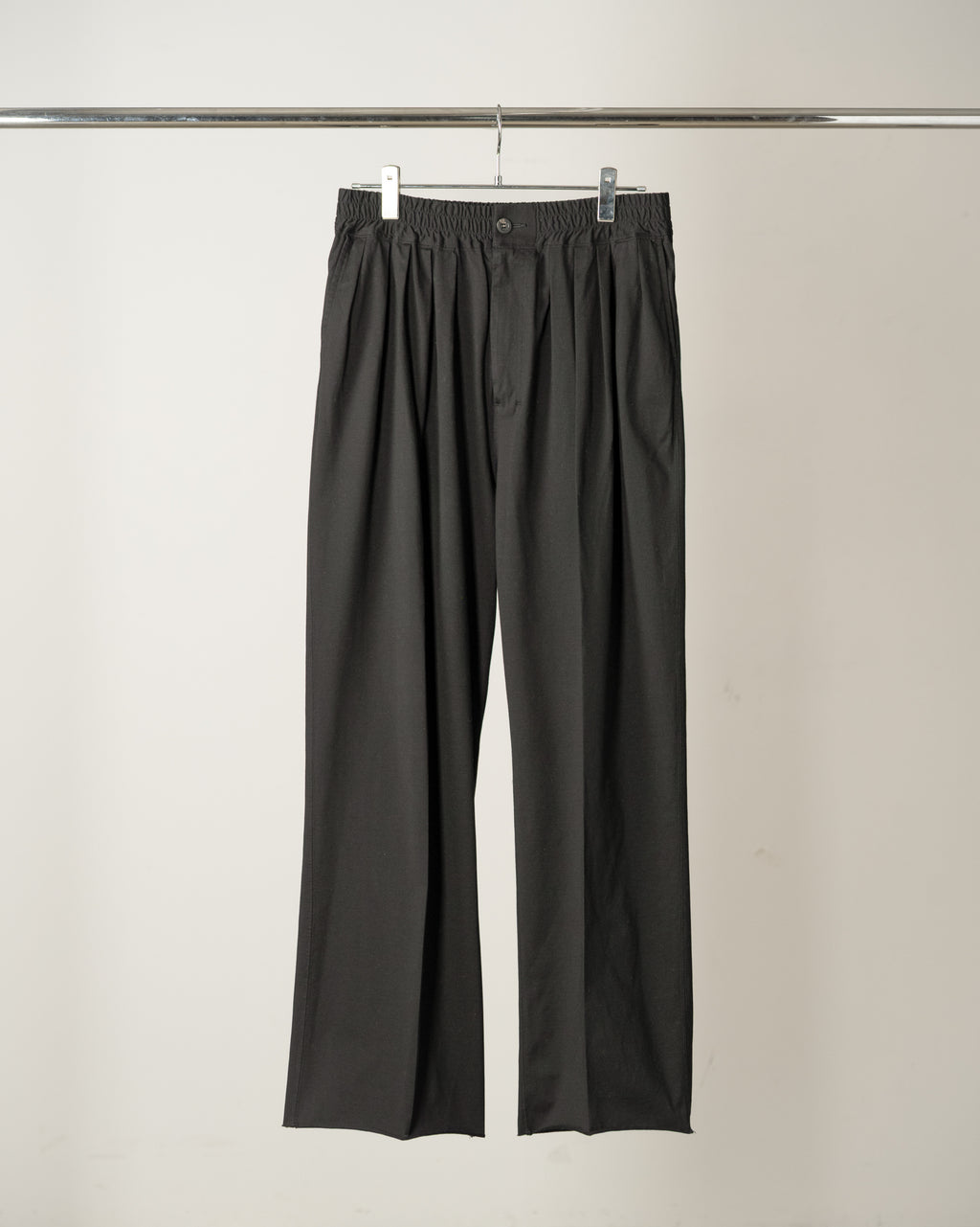 CUT GATHER EASY PANTS(BLACK)