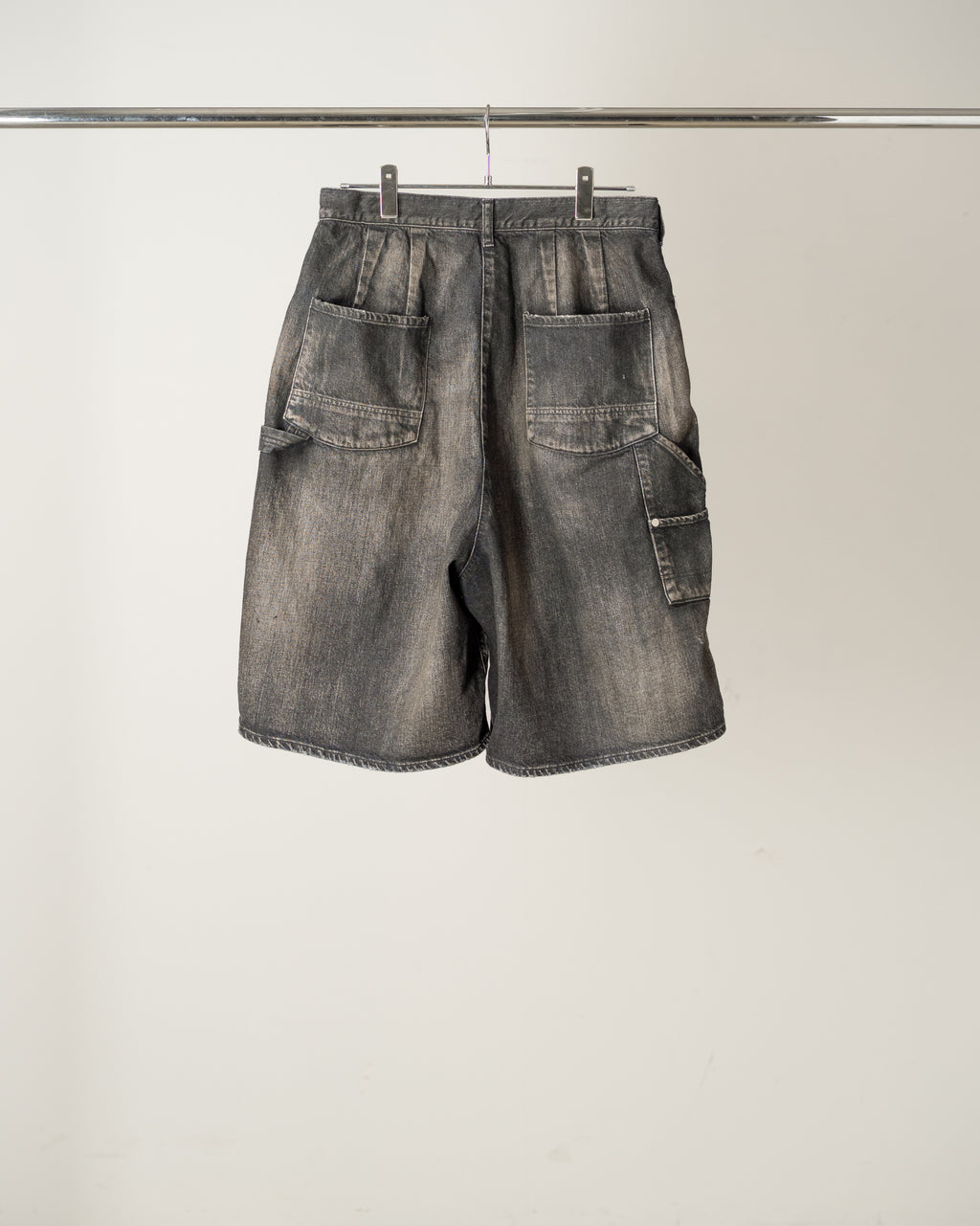 DENIM PAINTER SHORTS(BLACK)