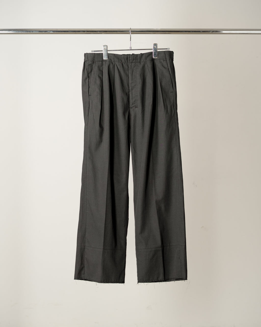 L/C TUCK EASY PANTS(BLACK)
