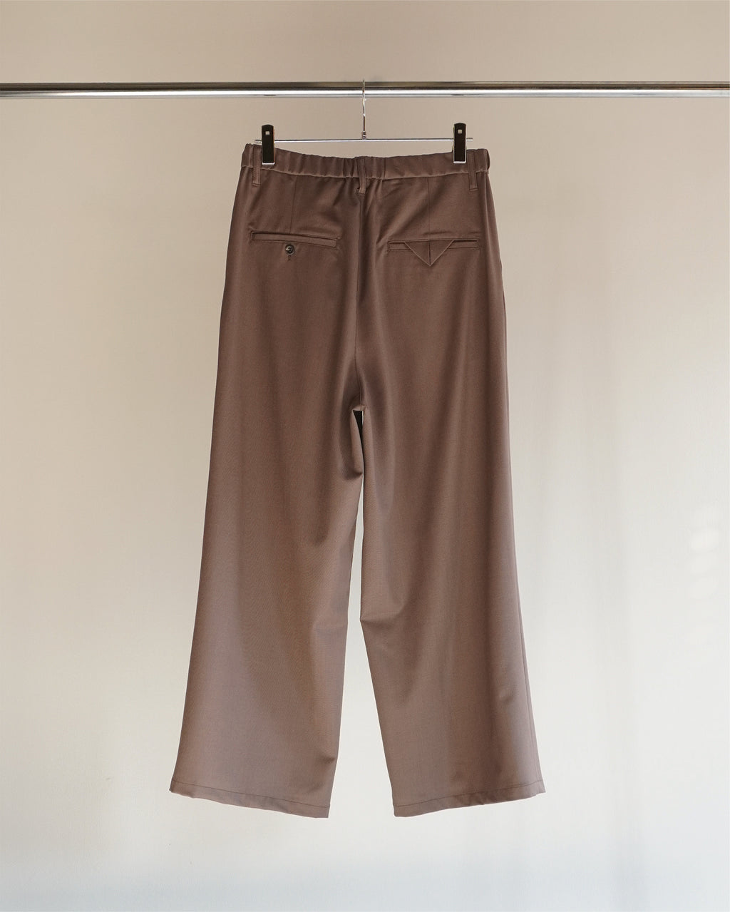 WIDE EASY TUCK SLACKS(BEIGE)