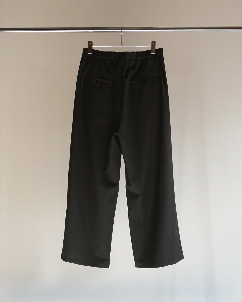 WIDE EASY TUCK SLACKS(BLACK)