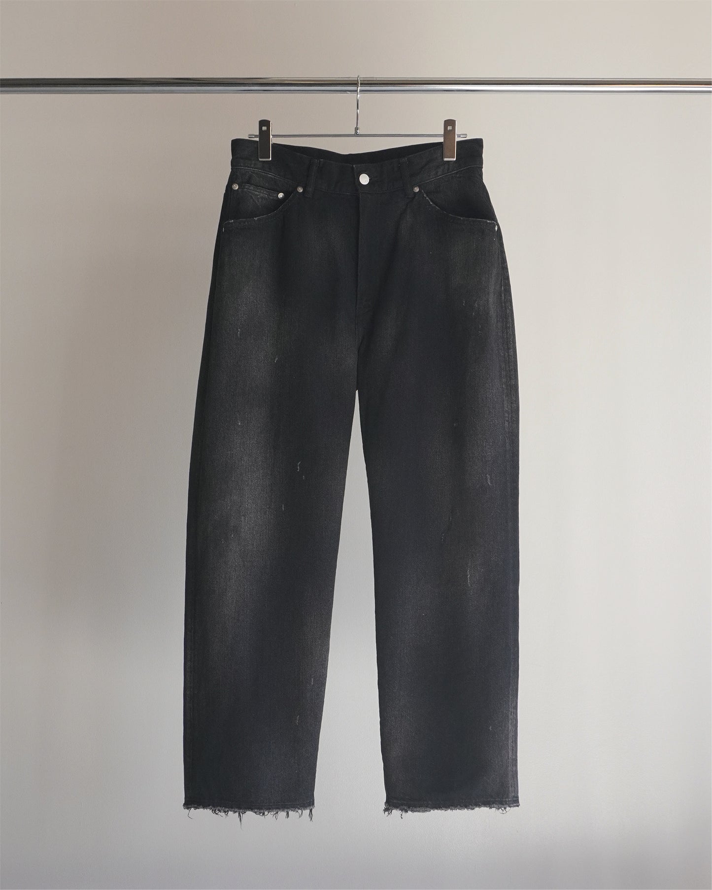 AGING TAPERED 5P DENIM PANTS(BLACK)