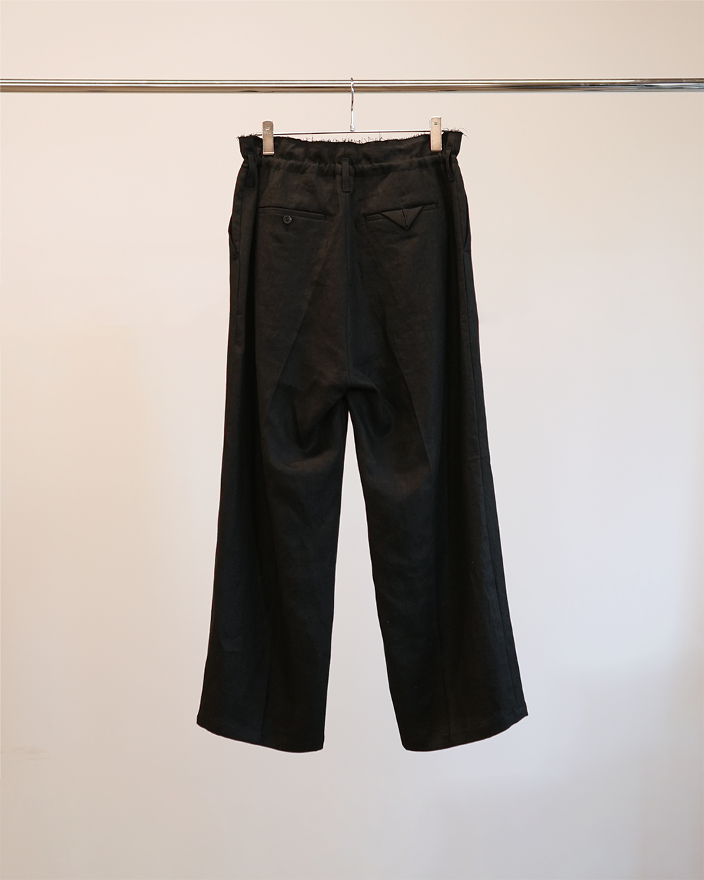 LINEN 2TUCK SLACKS(BLACK)